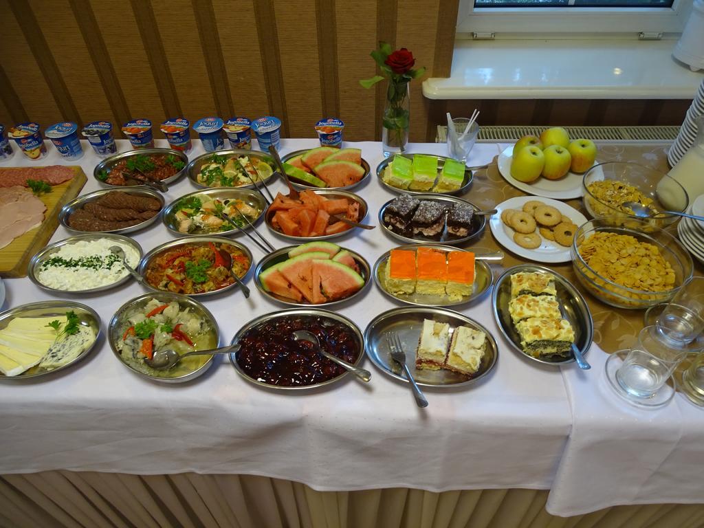 Motel 2000 Stęszew Dış mekan fotoğraf