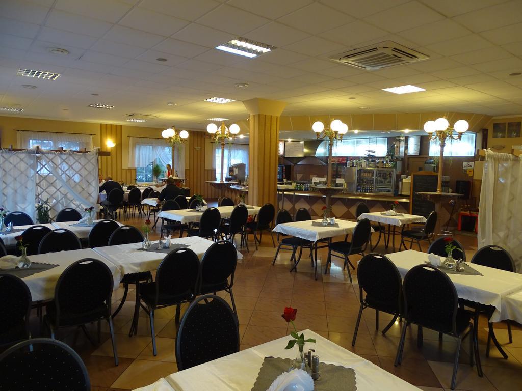 Motel 2000 Stęszew Dış mekan fotoğraf