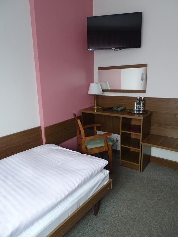 Motel 2000 Stęszew Dış mekan fotoğraf