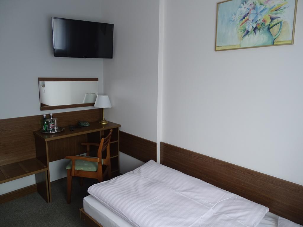 Motel 2000 Stęszew Dış mekan fotoğraf