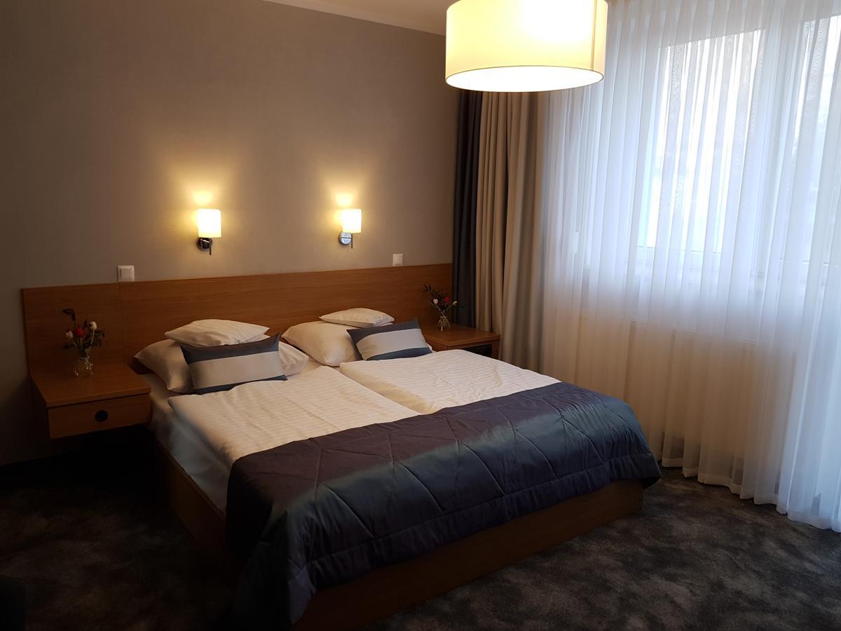 Motel 2000 Stęszew Dış mekan fotoğraf